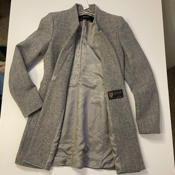 ZARA Grey Wool Coat with Pockets - Picture 2 of 6